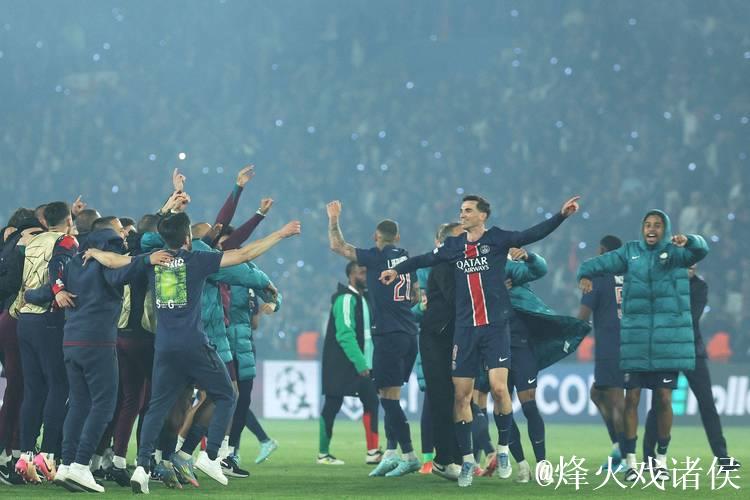 法甲-阿什拉夫双响 巴黎3-2里昂获各赛事八连胜 法甲-阿什拉夫双响 巴黎3-2里昂获各赛事八连胜